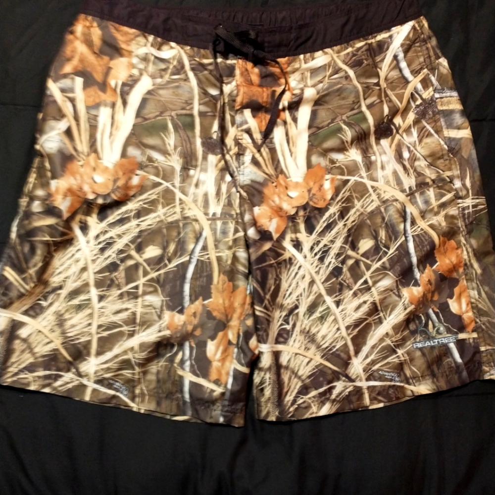 Realtree board shorts xl